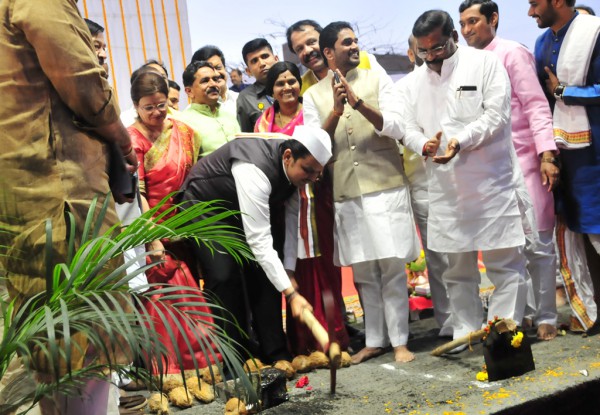 पुण्याला जगातील सर्वोत्तम शहर बनवण्यासाठी प्रयत्न – मुख्यमंत्री देवेंद्र फडणवीस कात्रज-कोंढवा रस्त्याचे मुख्यमंत्री फडणवीस यांच्या हस्ते भूमिपूजन