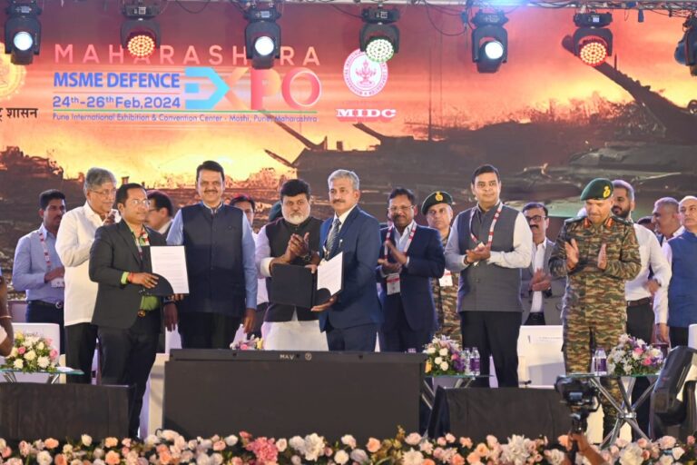 एमएसएमई डिफेन्स एक्स्पोचे उपमुख्यमंत्री देवेंद्र फडणवीस यांच्या हस्ते उद्घाटन