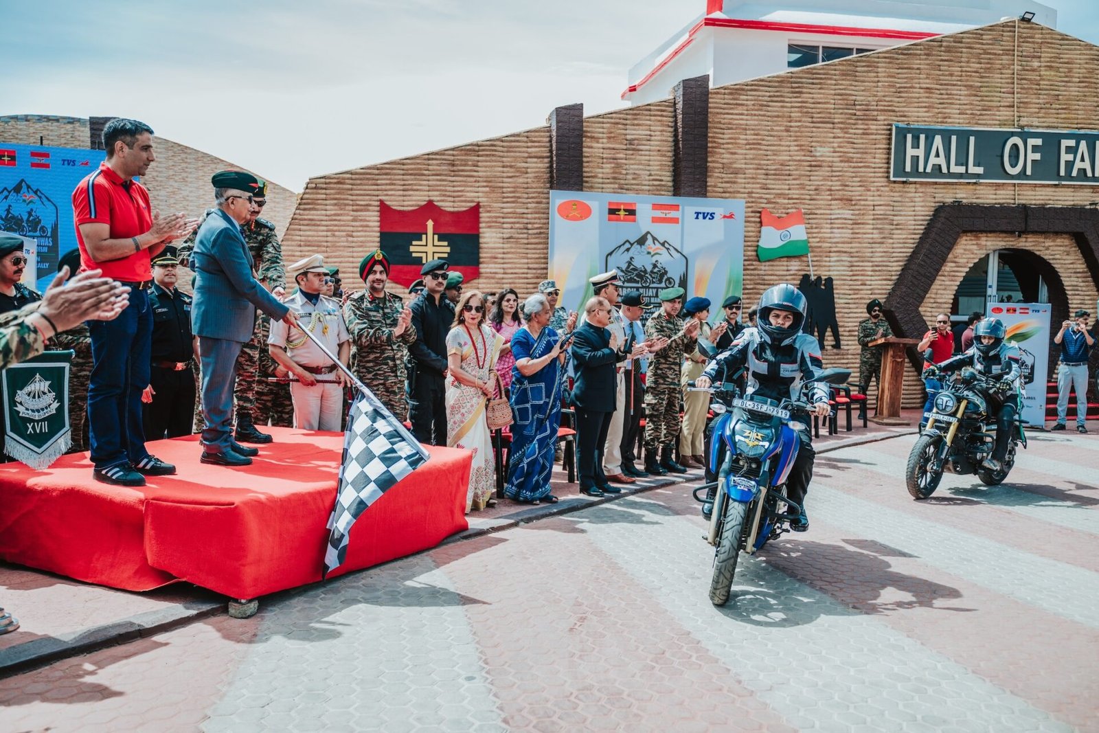 Indian Army launches all-women bike rally, honouring 25th Kargil Vijay ...